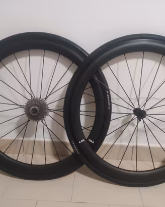 Ruote bici da corsa carbonio 50mm V-brake shimano