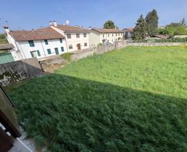 Terreno edificabile a Chiopris-Viscone