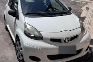 Toyota aygo 1.0 new connect 5 porte 136.842km