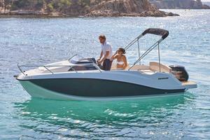 Barca  Quicksilver 585 cabinata Mercury no patente