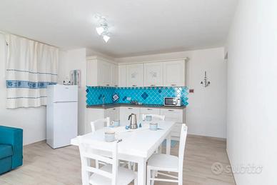 Elegante bilocale 60 mq nuovo al centro di Budoni