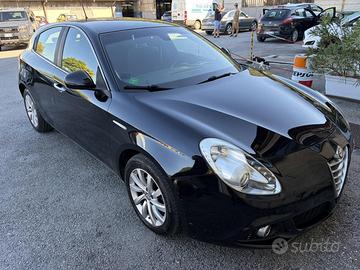ALFA ROMEO Giulietta 1.6 JTDm-2 105 CV Distinctive