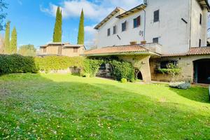 Casale in Toscana per gruppi - estate 2026