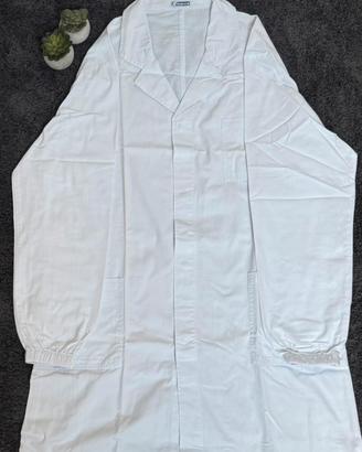 Elegante camice bianco da lavoro/laboratorio