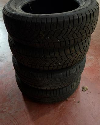 6 gomme per auto 185/65 r15 (30€ a gomma)