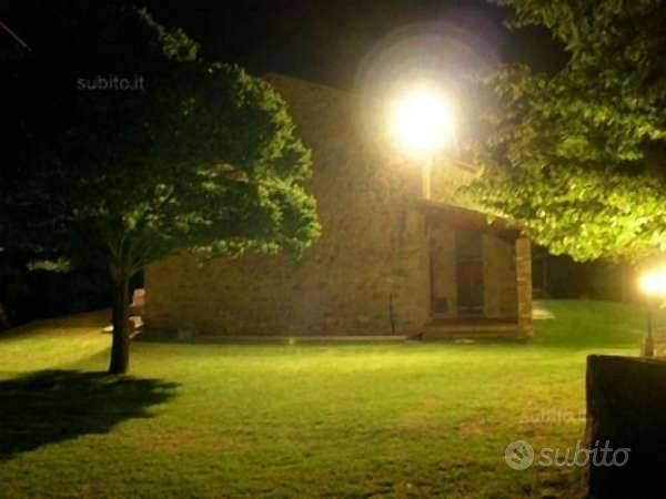 Rustico / Casale di 400 m² con più di 5 locali a S - Vista 4