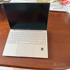 Hp 14" i5- 16GB DDR5 - SSD512