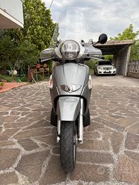 Aprilia Scarabeo 400