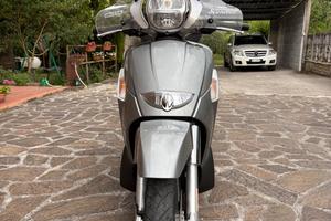 Aprilia Scarabeo 400