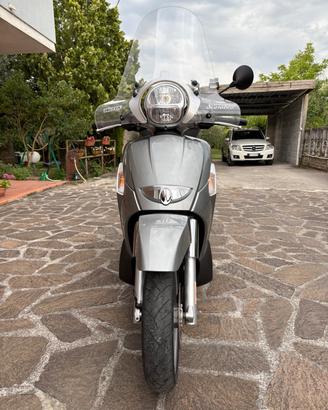 Aprilia Scarabeo 400