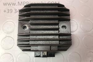 REGOLATORE TENSIONE KAWASAKI NINJA 600 1995 1996 1