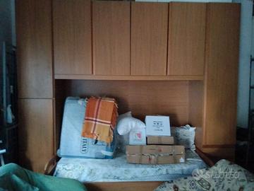 mobile a ponte completo di rete e materasso