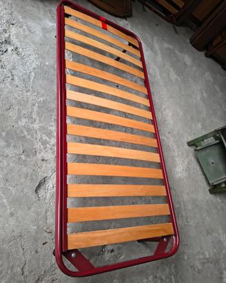 Rete a doghe singola con telaio in ferro