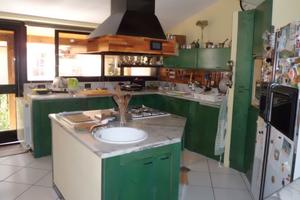 Attico mansardato doppia esposizione libero