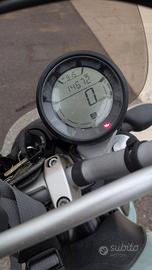 Moto Ducati Scrambler 400