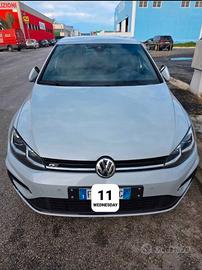 Volkswagen Golf 1.6 TDI 7.5 DSG R Line 