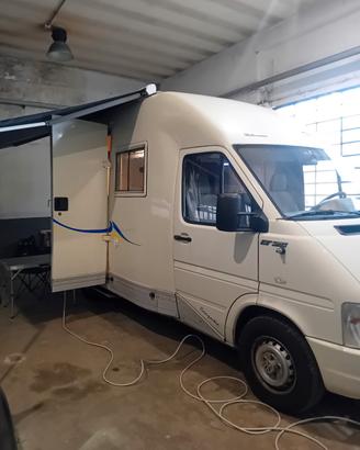 MONOSCOCCA  DEL 2005    CAMPER TRE