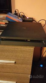 Play 4 con 2 controller, 6 giochi e scatola