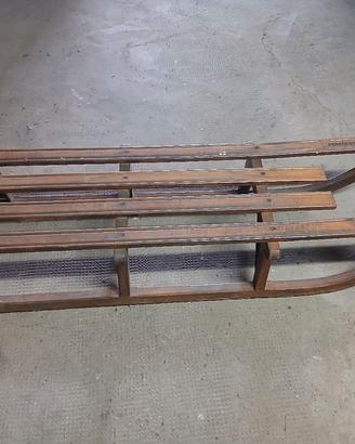 slitta vintage in legno Persenico