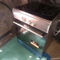 Cucina induzione Ariston con forno elettrico