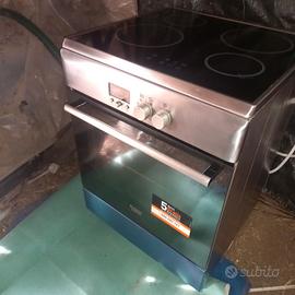 Cucina induzione Ariston con forno elettrico