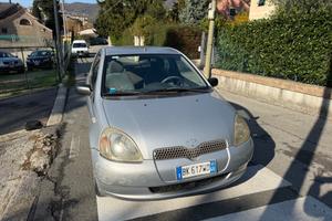 Toyota Yaris 1.3i 16V cat 5 porte aut. Sol