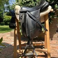 Sella Hennig dressage media