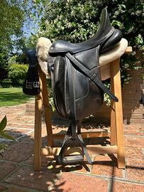 Sella Hennig dressage media