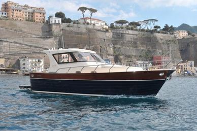 Gozzo VIViLA / 300 ore moto 