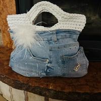 Borsa fatto interamente a mano