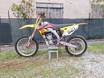 Suzuki RMZ 250 4t 2011 iniezione