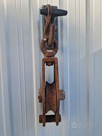 Vecchia Carrucola metallica