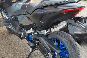 Yamaha t max 560  2100 km 