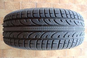 Treno di pneumatici invernali Avon 185/55 R15