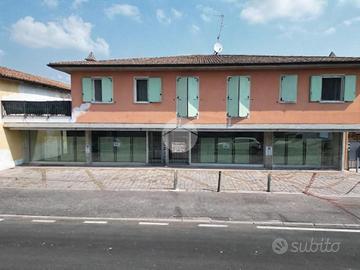 NEGOZIO A MAIRANO