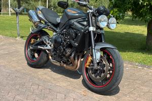Street Triple 675 R A2
