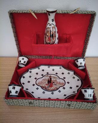 set da sakè/té vintage in ceramica decorata a mano