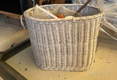 Cesta con manici