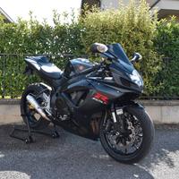 Suzuki GSX R 600 K7