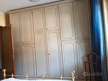 Mobili per camera matrimoniale.