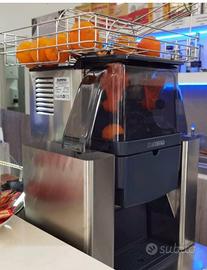 Macchina spremiagrumi