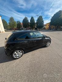 OPEL CORSA D 3p 2007.    1100€ Trattabili.