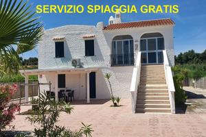 Villa da 5 a 8 posti sul Lungomare Mattei con lido