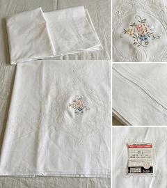 Set Lenzuola Letto Matrimoniale Con Ricami A Mano