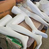 Gambe per manichini da esposizione bianche