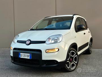 Fiat Panda 1.0 FireFly S&S Hybrid City Cross