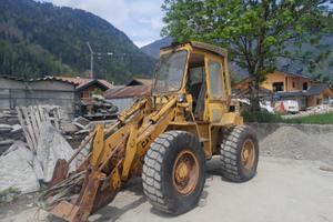 Cat 910 1977 pala gommata