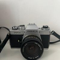 Macchina fotografica Yashica FRII