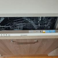 lavastoviglie incasso Indesit da 60