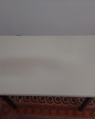 Tavolo Ikea 